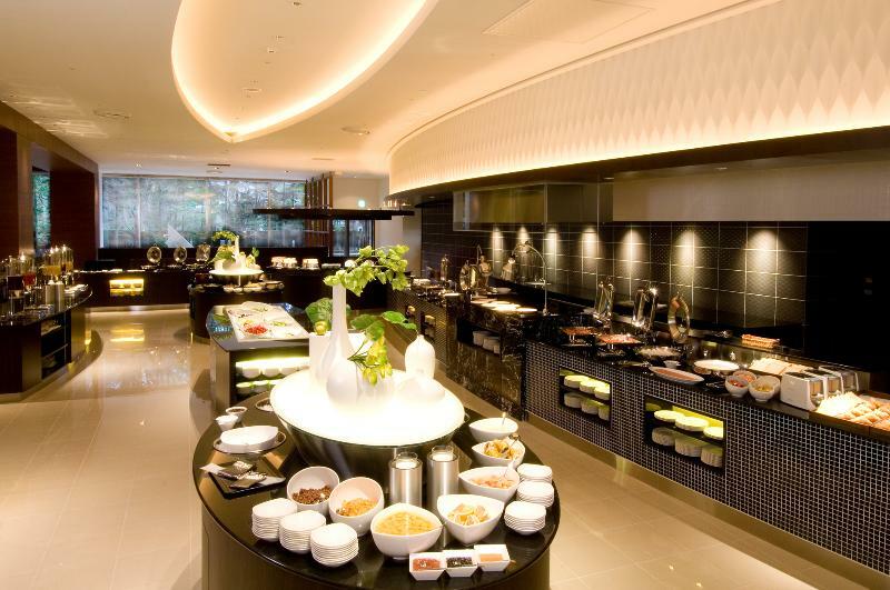 Hotel Keio Plaza 5*