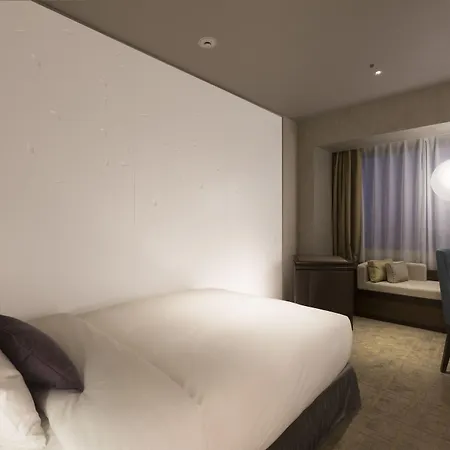 Keio Plaza Hotel Sapporo Exterior photo A room at the hotel