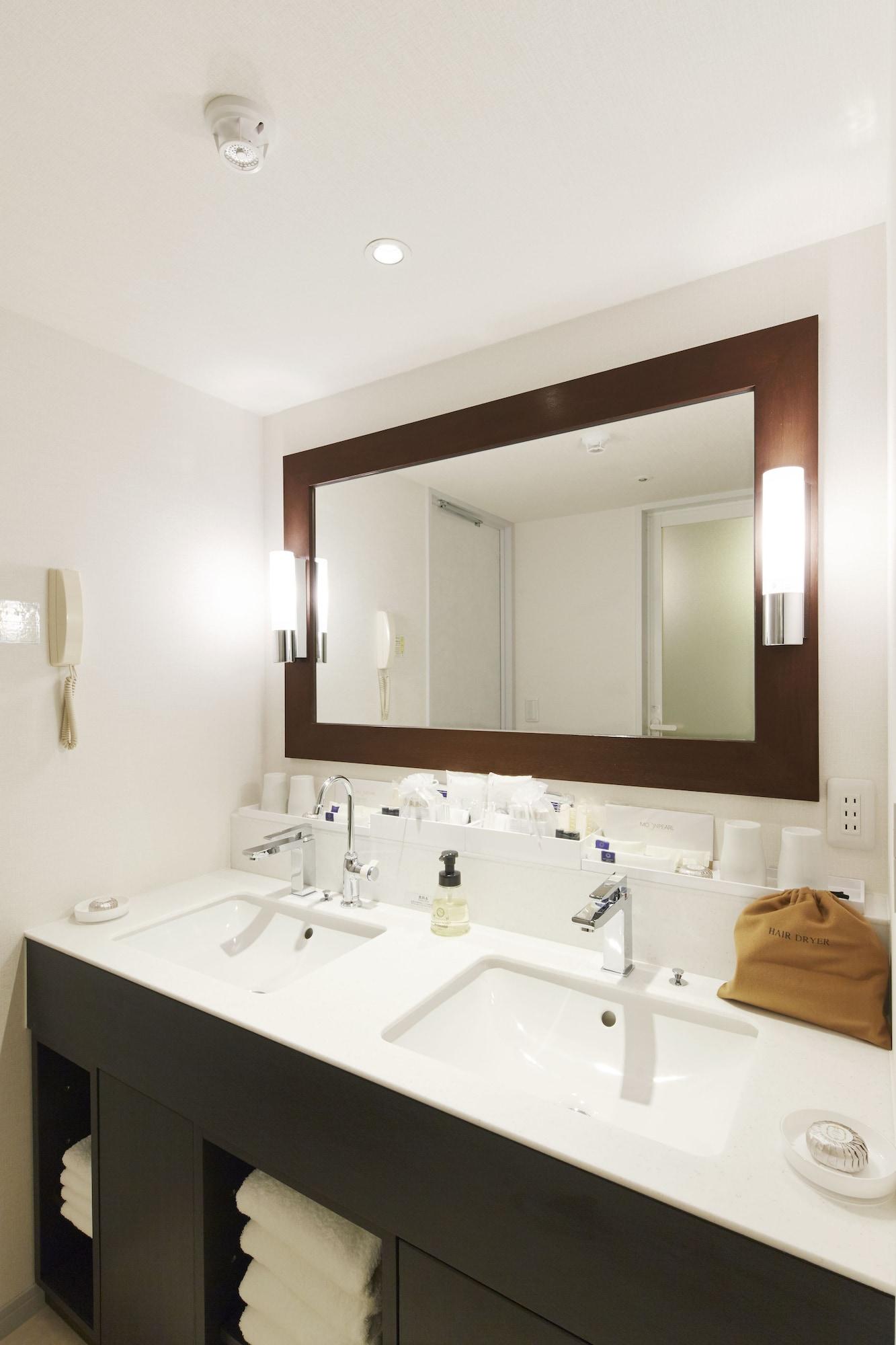 Hotel Keio Plaza 5*
