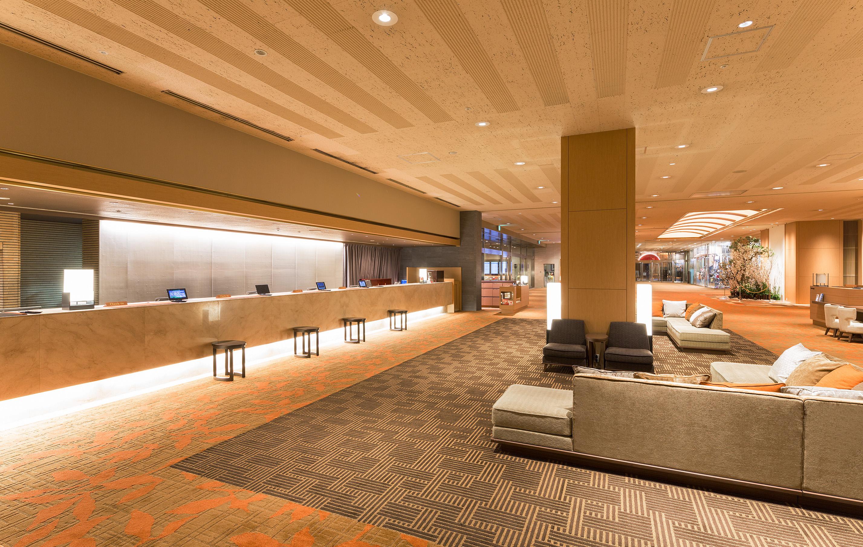 Keio Plaza Hotel 5*